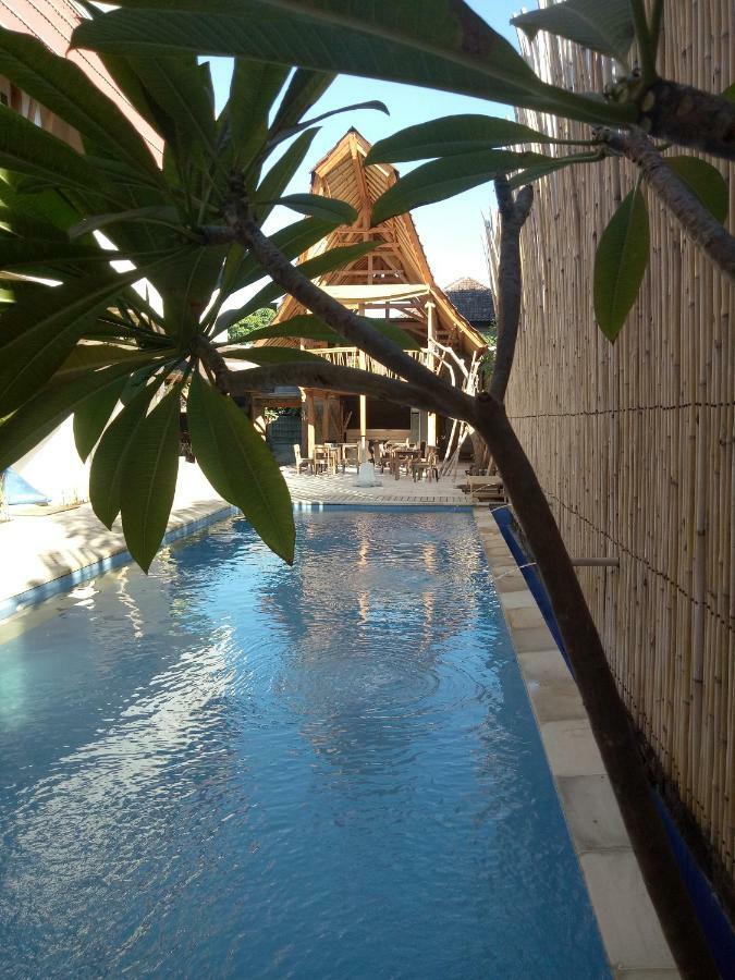 The 5 Brothers Hotel Gili Trawangan Esterno foto