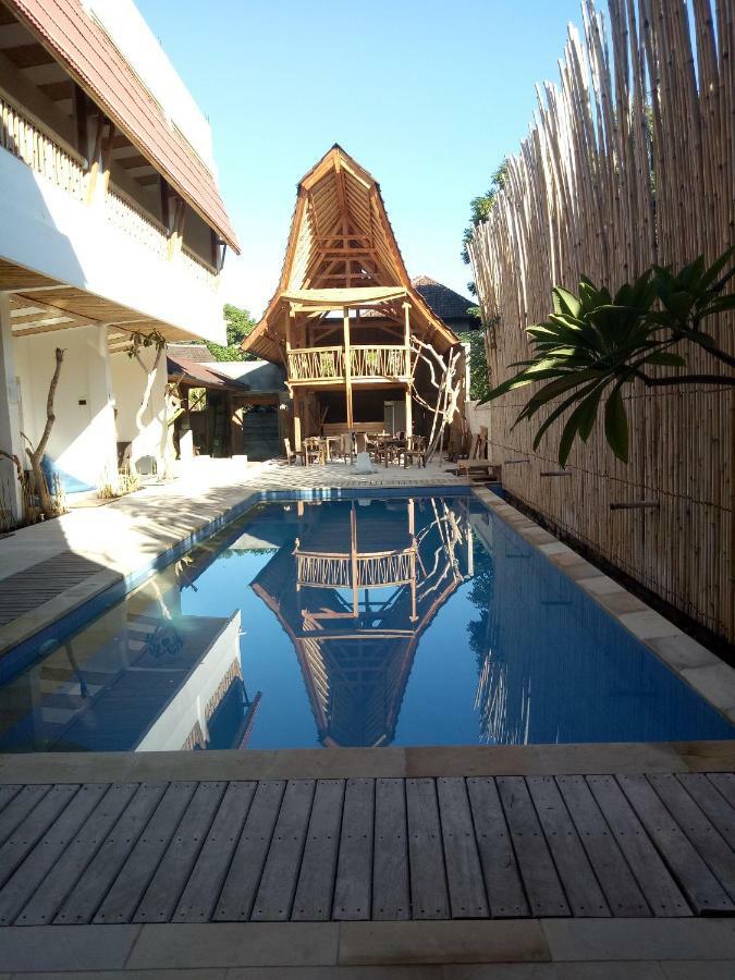 The 5 Brothers Hotel Gili Trawangan Esterno foto